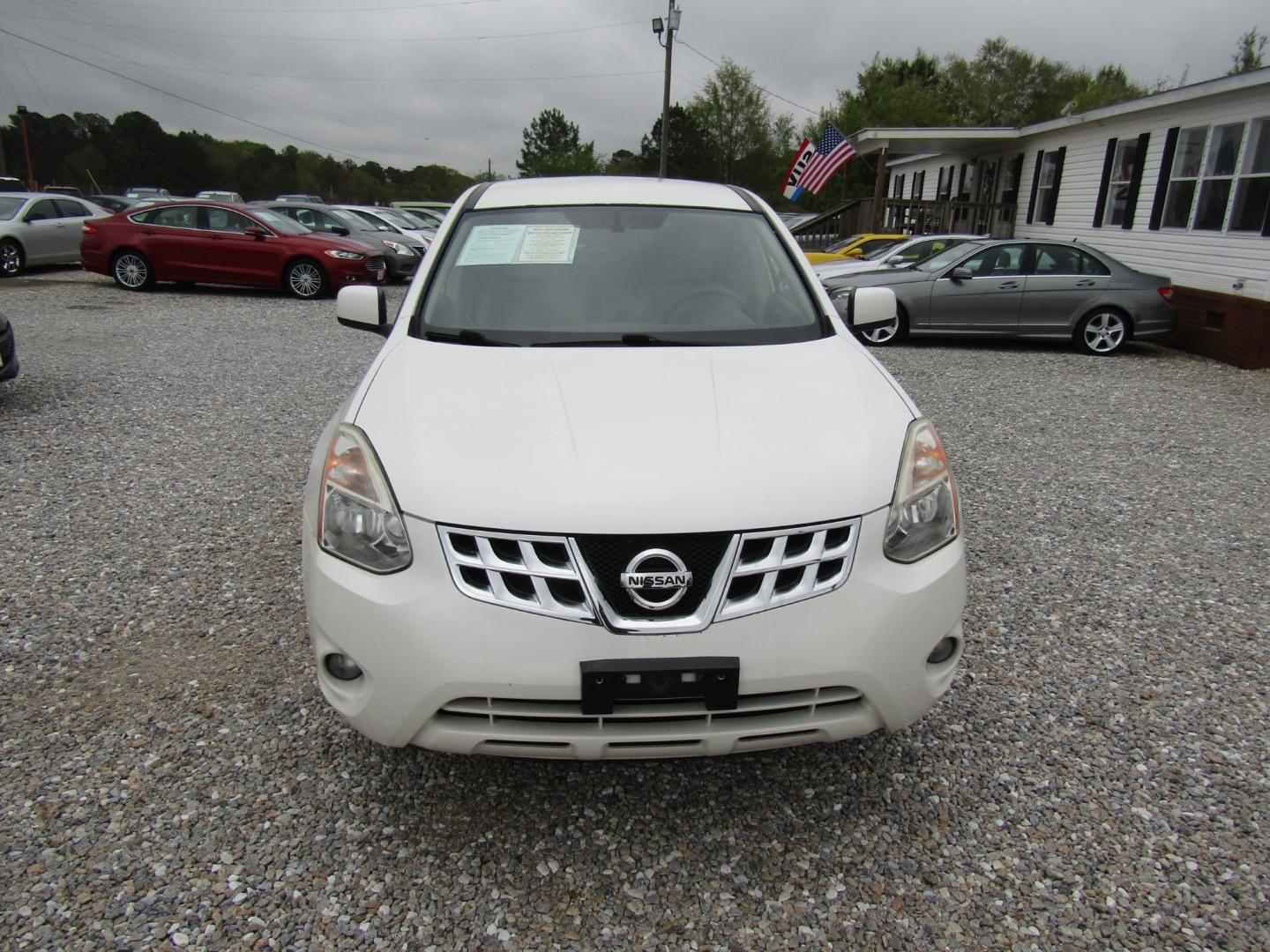 2013 White /Gray Nissan Rogue (JN8AS5MT8DW) , Automatic transmission, located at 15016 S Hwy 231, Midland City, AL, 36350, (334) 983-3001, 31.306210, -85.495277 - Photo#1